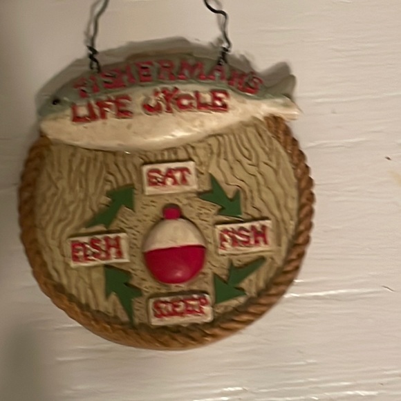 Bass Pro Shops Holiday Vintage 98s Round Fishermans Life Cycle Ear Fish Sleep Christmas